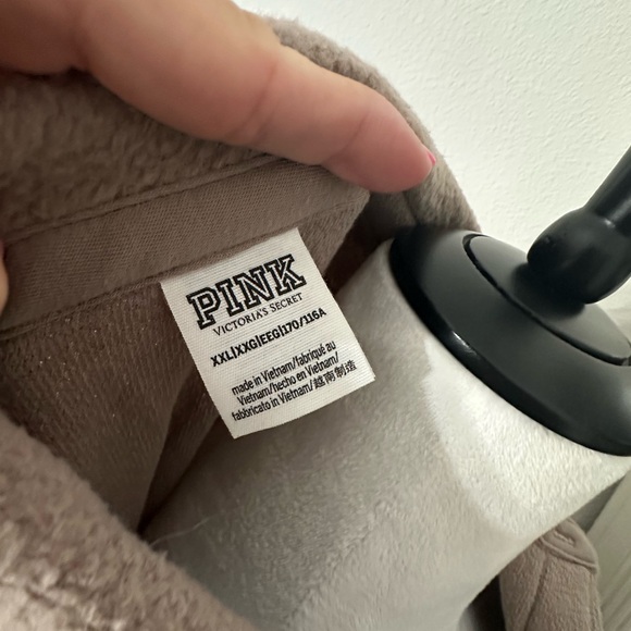 PINK - VS -Button-Up Shirt in Taupe - Picture 12 of 12